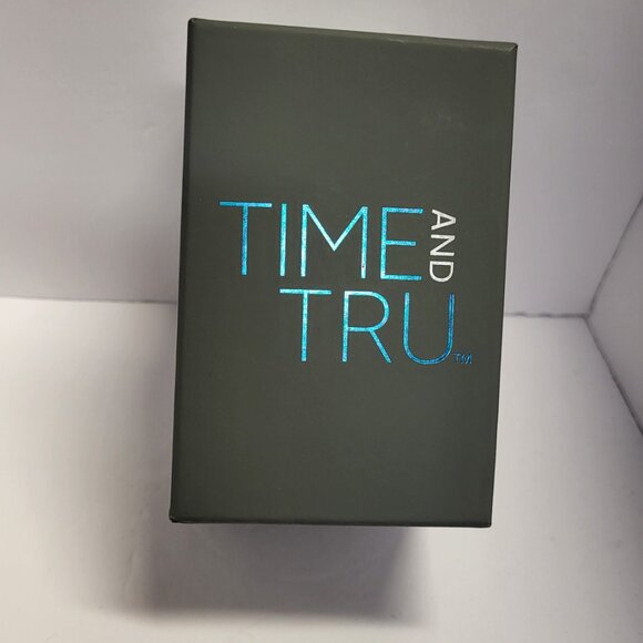 Time & Tru gold tone long life battery - Picture 3 of 3